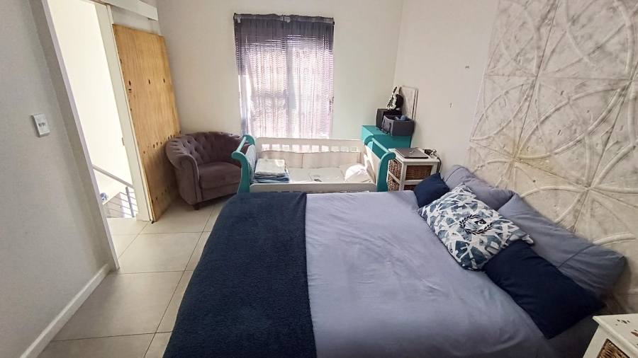 3 Bedroom Property for Sale in Peerless Park North Western Cape